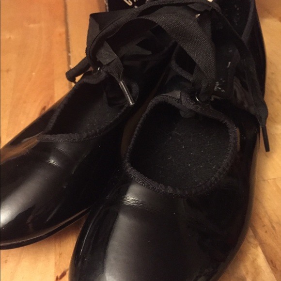 Capezio and ABT tap shoes, sizes various - Picture 3 of 4